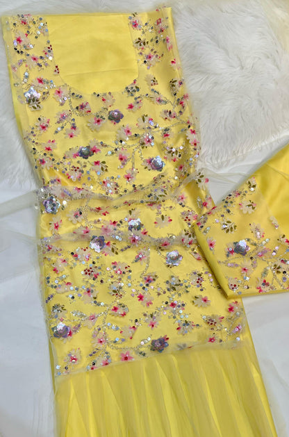 This Jadam dress is crafted from high-quality tur fabric and lined with soft Armani silk,