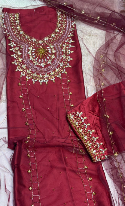 This luxurious set combines high-quality turkish fabric with distinctive beads and crystal elements for a sophisticated sparkle Armani silk