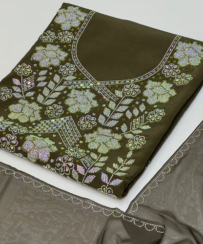 Shine with a luxurious Arabian look with this new diamond set Armani silk