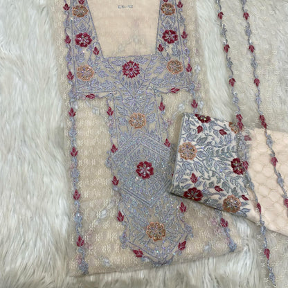 Tob kandura features high-quality