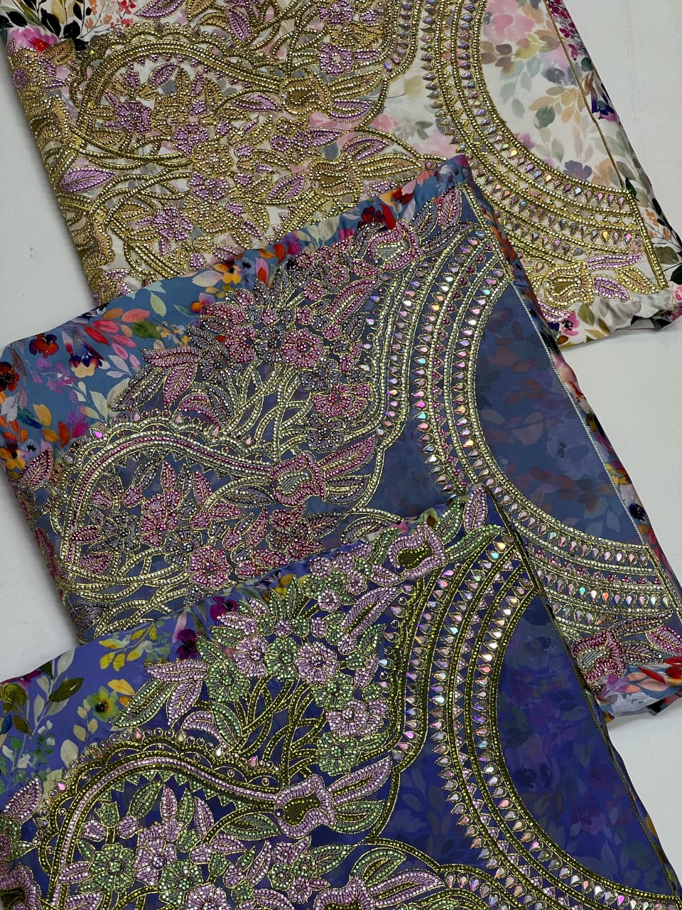 This product features contemporary Italian silk