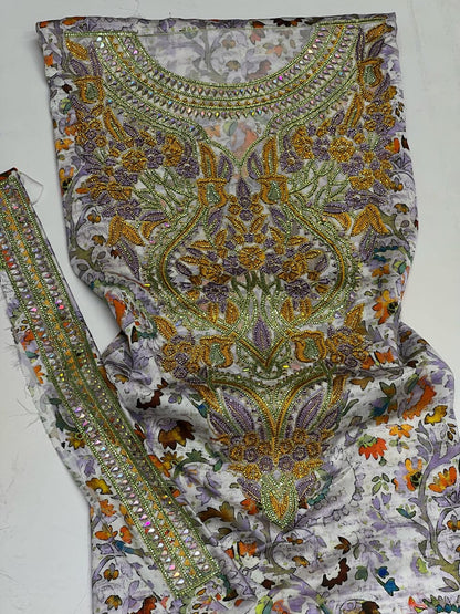 This product features contemporary Italian silk
