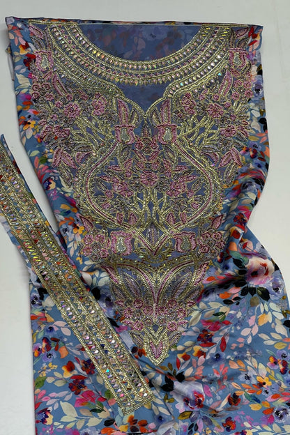 This product features contemporary Italian silk