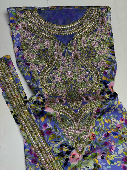 This product features contemporary Italian silk