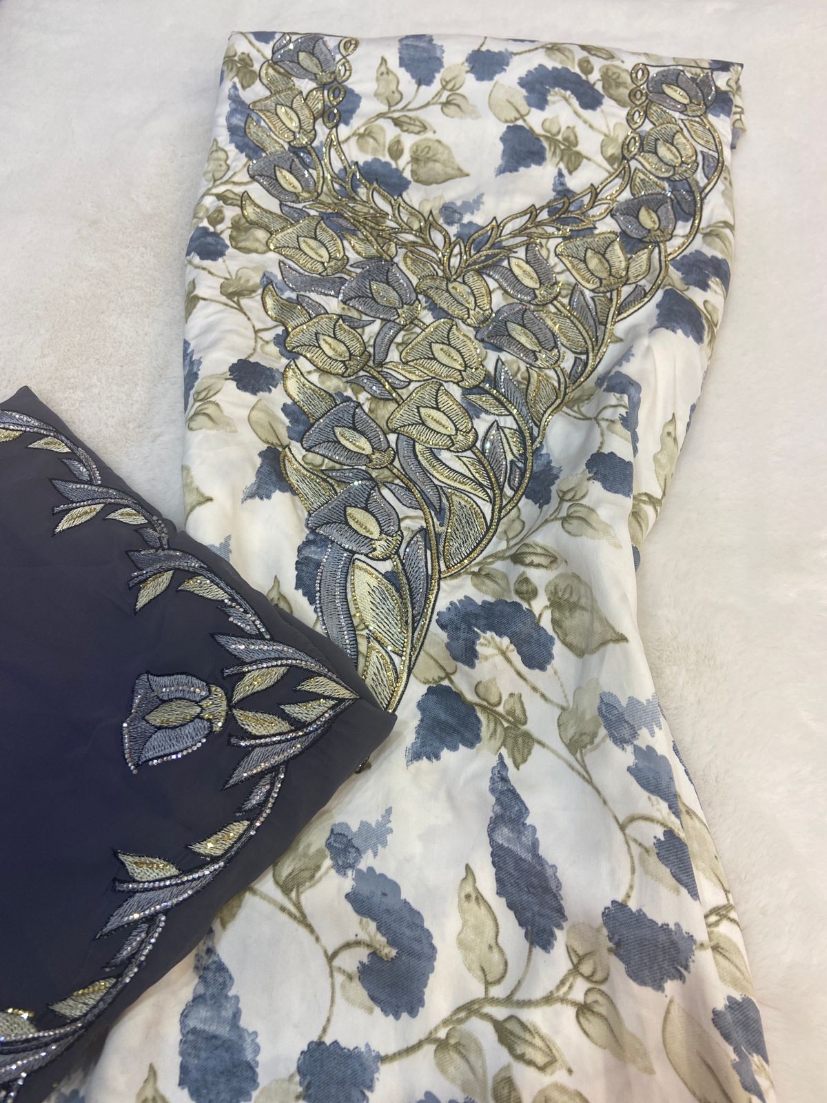 Luxurious Indonesian silk with a newly designed shawl that adds an elegant touch thanks to its distinctive beading. Style No. 6 is now available
