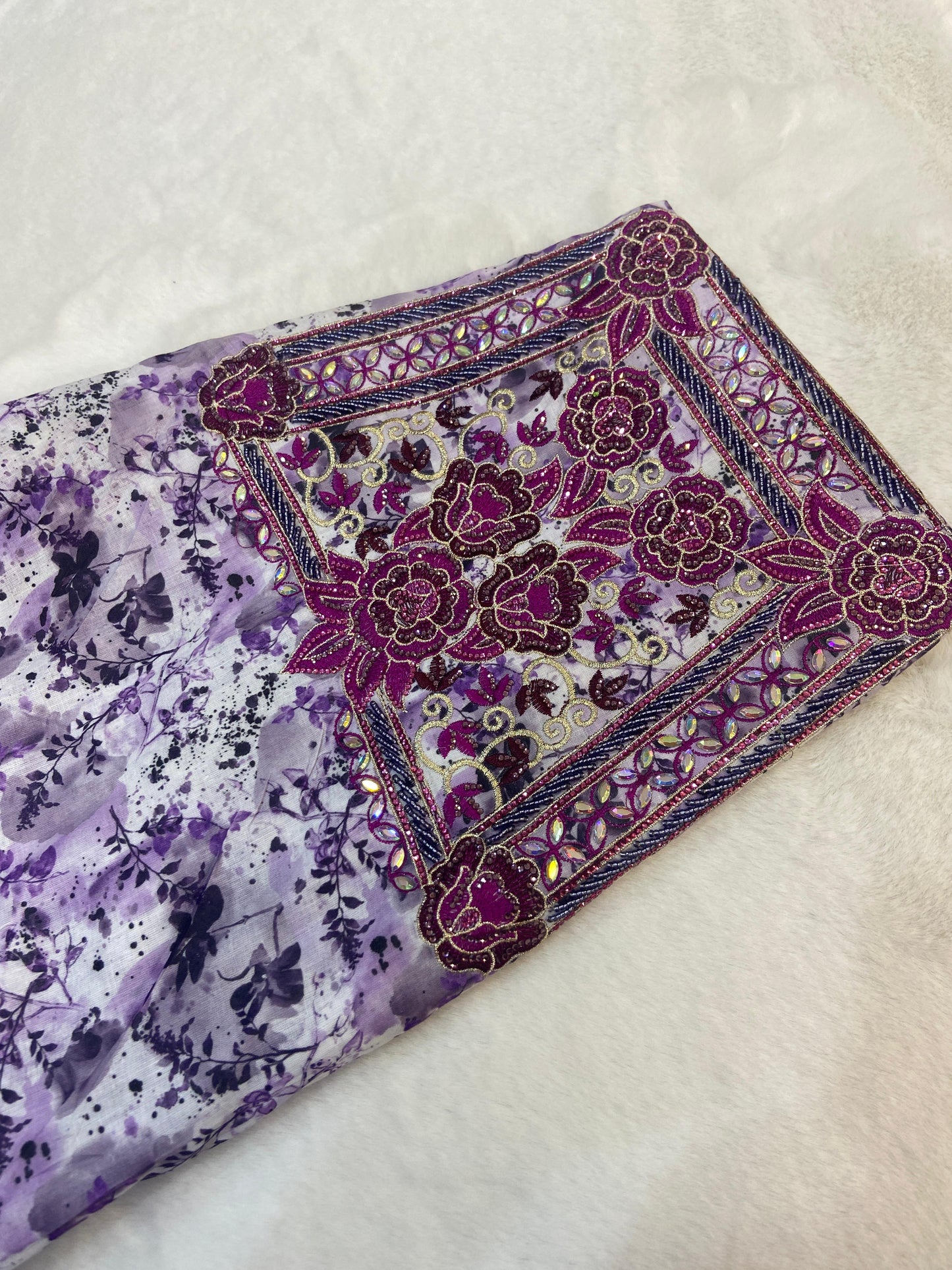 New digital cotton embellished with a six-pointed star design and elegant beads,