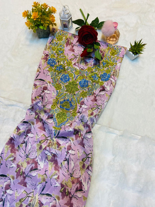 This new Indonesian silk features an intricate 3D design with six-pointed squares, adding a luxurious