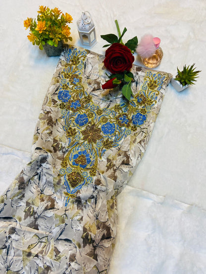 This new Indonesian silk features an intricate 3D design with six-pointed squares, adding a luxurious