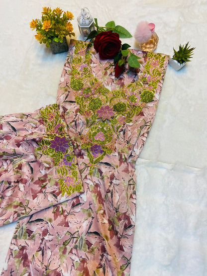 This new Indonesian silk features an intricate 3D design with six-pointed squares, adding a luxurious