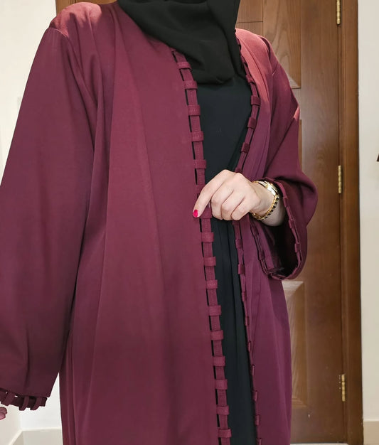 Graceful Elegance, Redefined – A Modern Touch to Classic Abaya Style