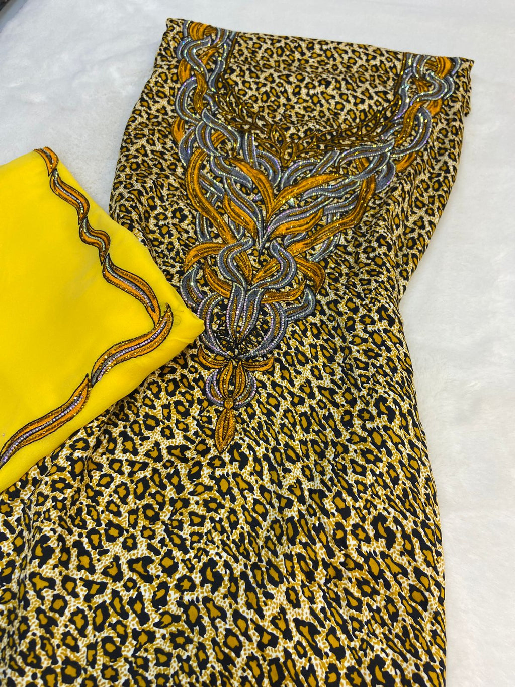 Indonesian silk - MO 106